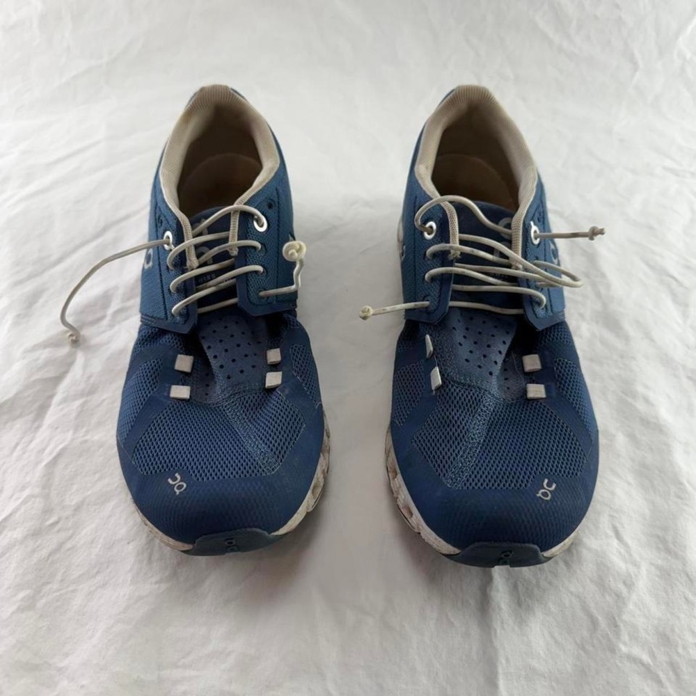 ON Cloud Women's Navy Blue White Running Sneakers Shoes Sz 8.5